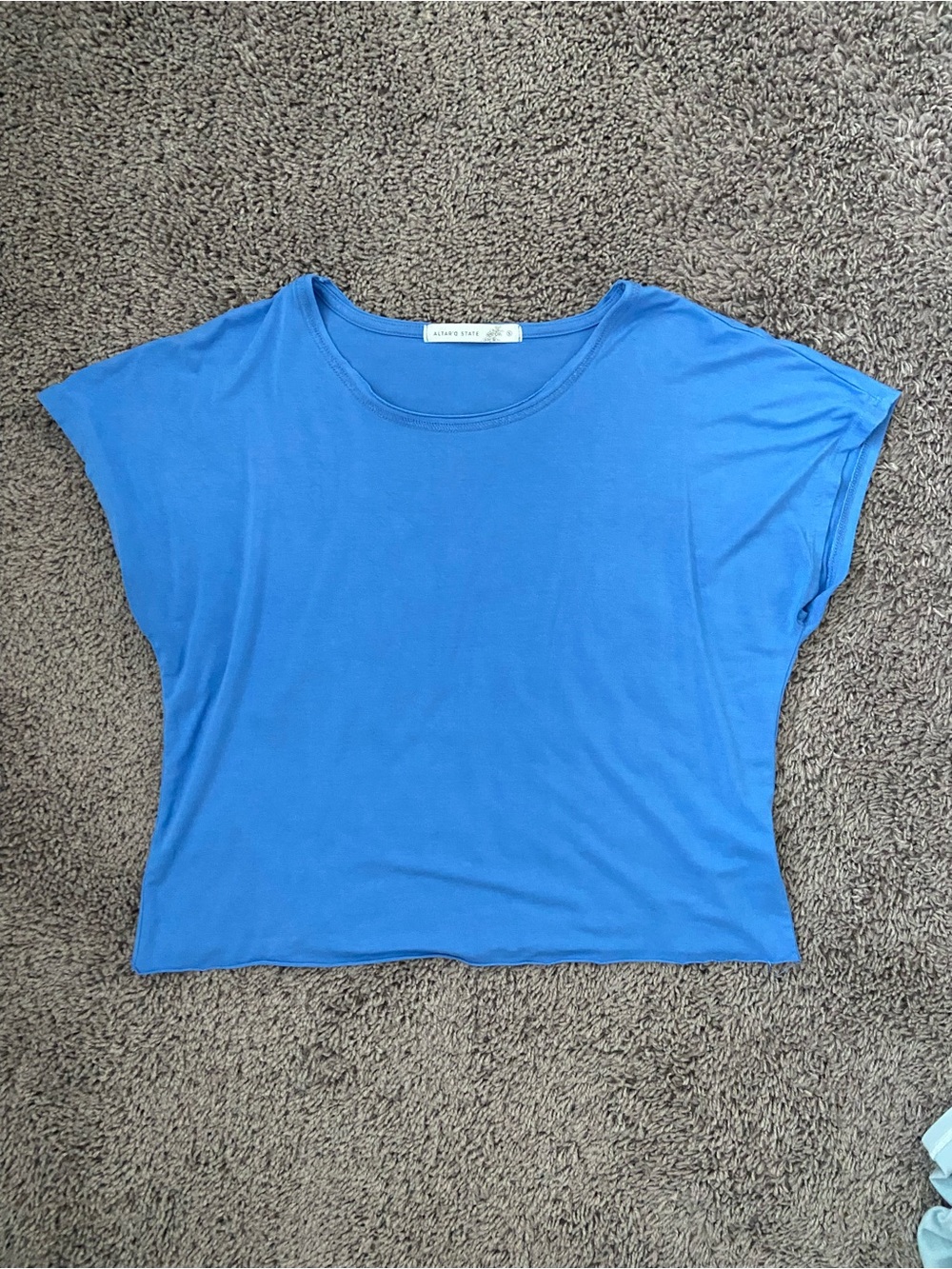 Altar’d State boxy crop shortsleeve tee